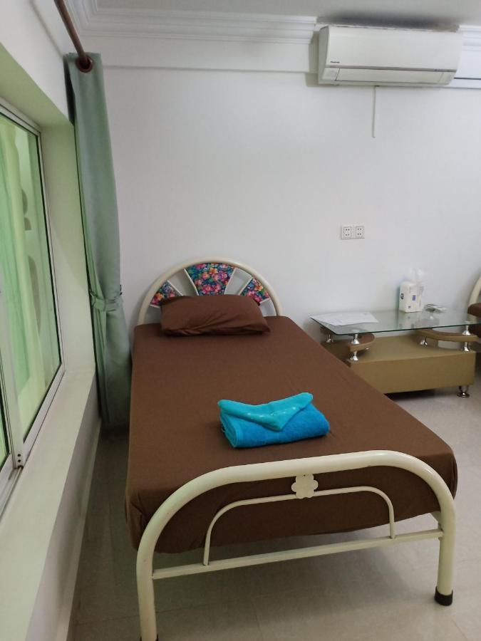 Le Barang Steakhouse & Guesthouse Sihanoukville Eksteriør bilde
