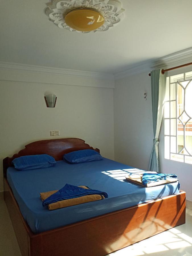 Le Barang Steakhouse & Guesthouse Sihanoukville Eksteriør bilde